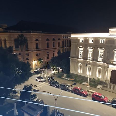 Al Teatro Verdi Luxury Apartment Salerno Ngoại thất bức ảnh