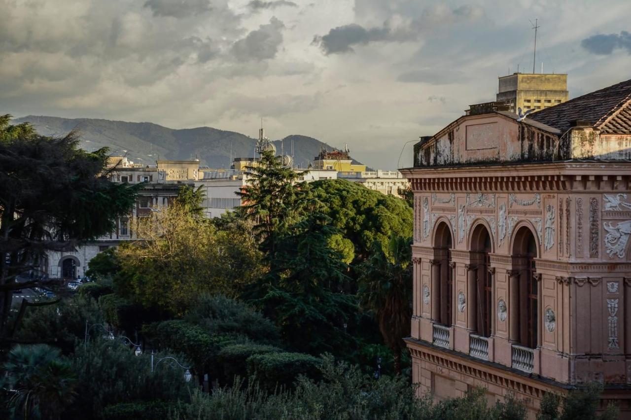 Al Teatro Verdi Luxury Apartment Salerno Ngoại thất bức ảnh